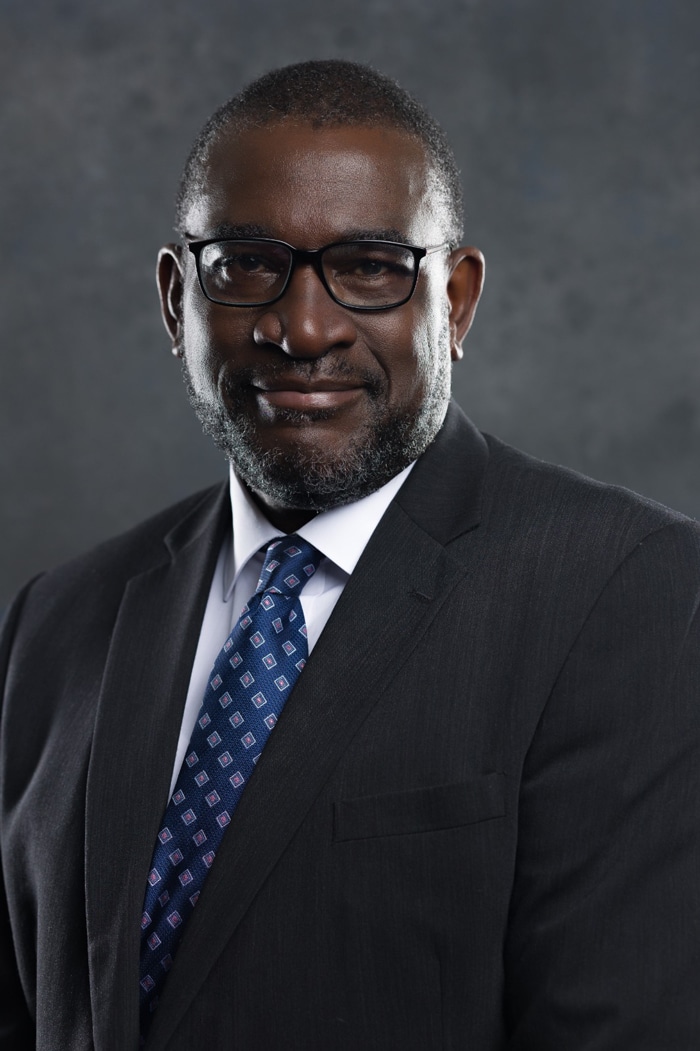 Home 6 Femi Ogunshakin